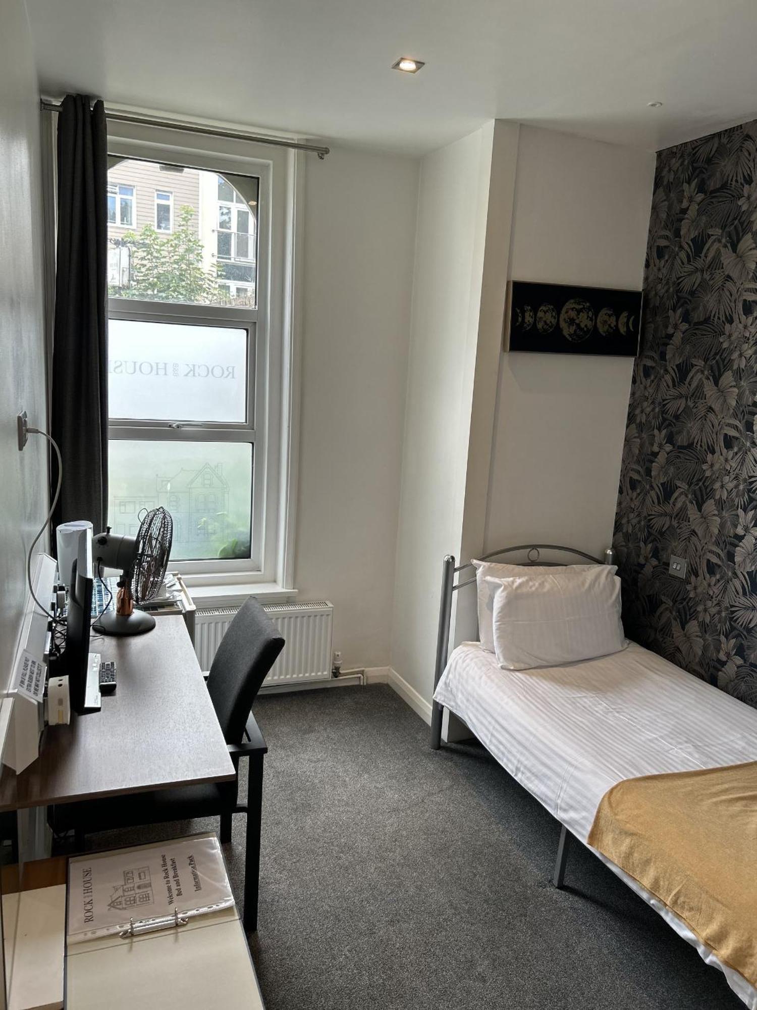 Rock House Bed And Breakfast Maidstone Extérieur photo